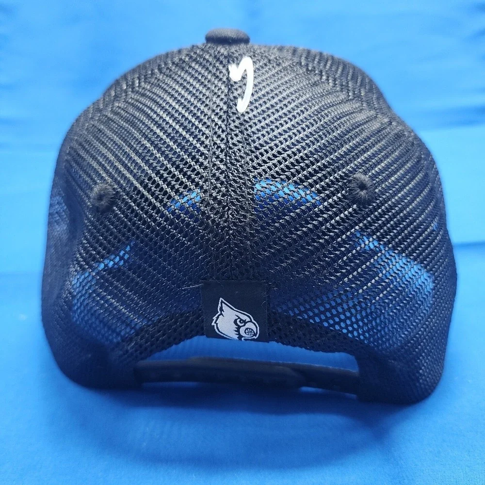 Louisville Cardinals Hat Cap Mesh Snap Back Mens Adjustable Black Logo U Of L UL
